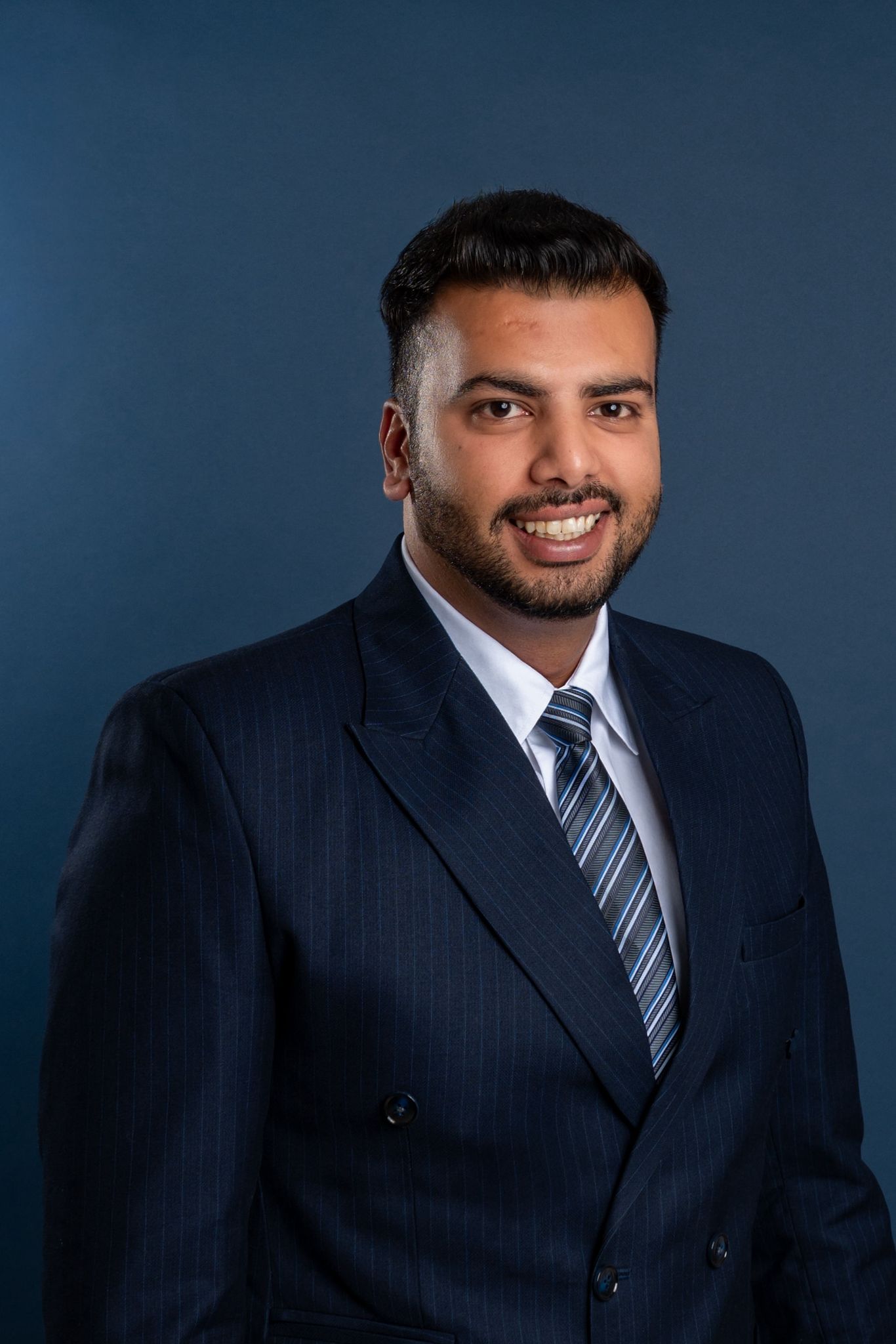 Saket Seth - Legal Professional